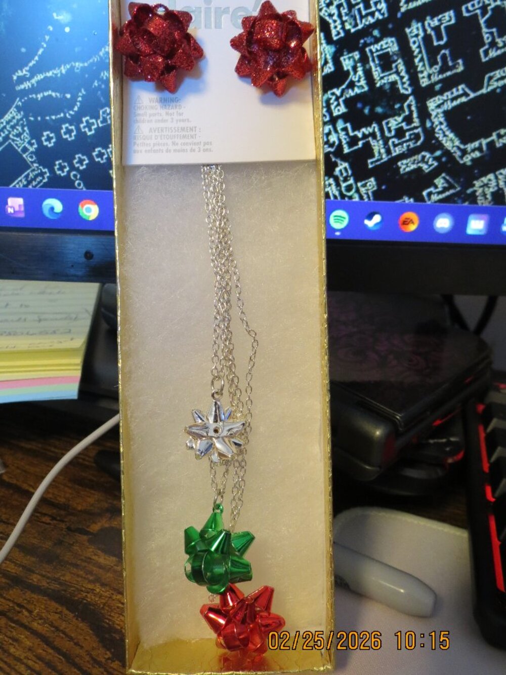 NWT Claires Christmas Set Bow Necklace and Bow Earrings
